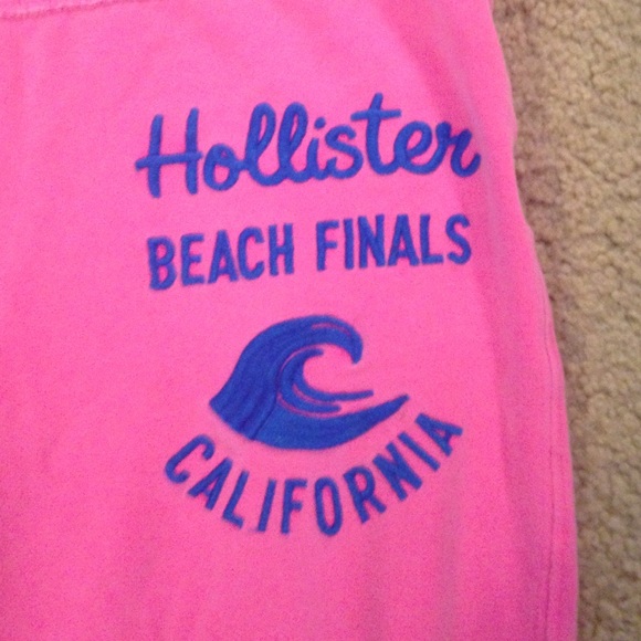 🚫SOLD🚫 Small Hollister Sweatpants - Picture 2 of 4