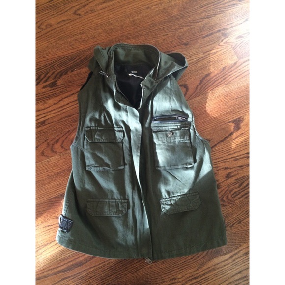 Urban Outfitters BDG Vest