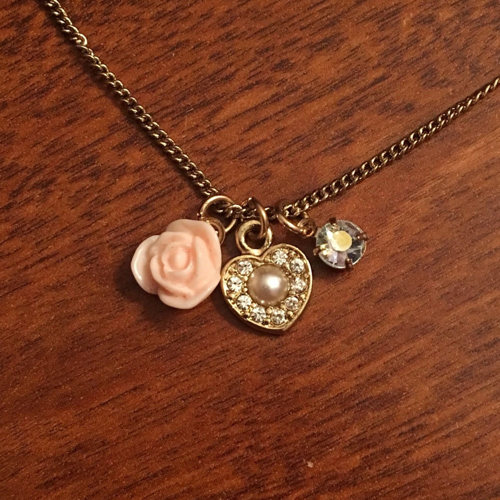 BRAND NEW 💖 F21 Classy Gold Necklace