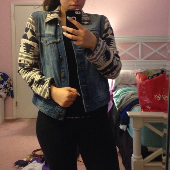 Denim Jean Jacket w/ Aztec Print Sleeves & Collar