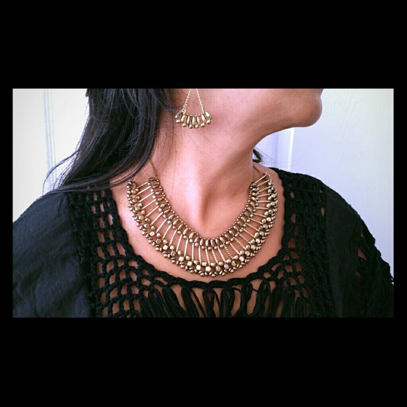 Necklace and earring set - Picture 1 of 4