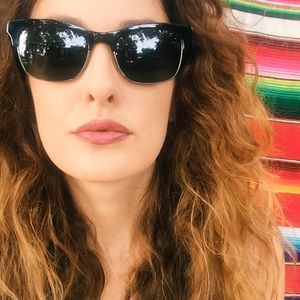 PRADA Black Sunglasses Classic Wayfarer Style