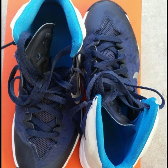 Nike Hyperfuse - Picture 2 of 4