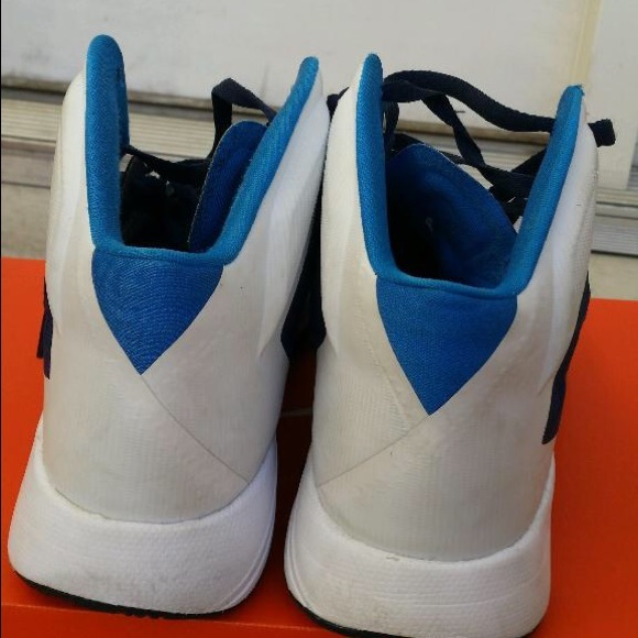 Nike Hyperfuse - Picture 3 of 4
