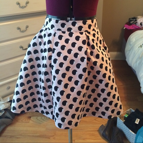 Pink, black, and white 1950s skater skirt - Picture 2 of 3