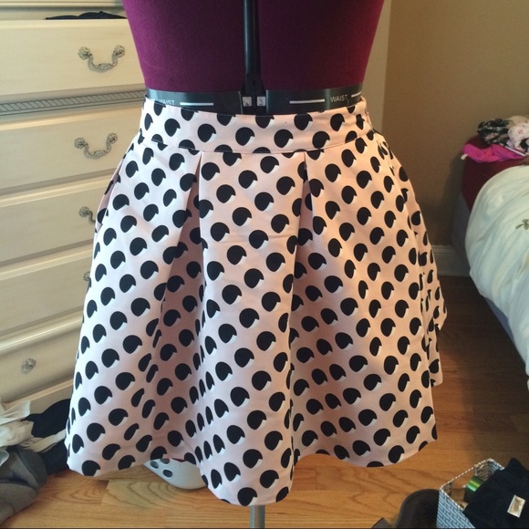 Pink, black, and white 1950s skater skirt - Picture 3 of 3
