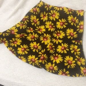 Sunflower pattern skater skirt NWOT