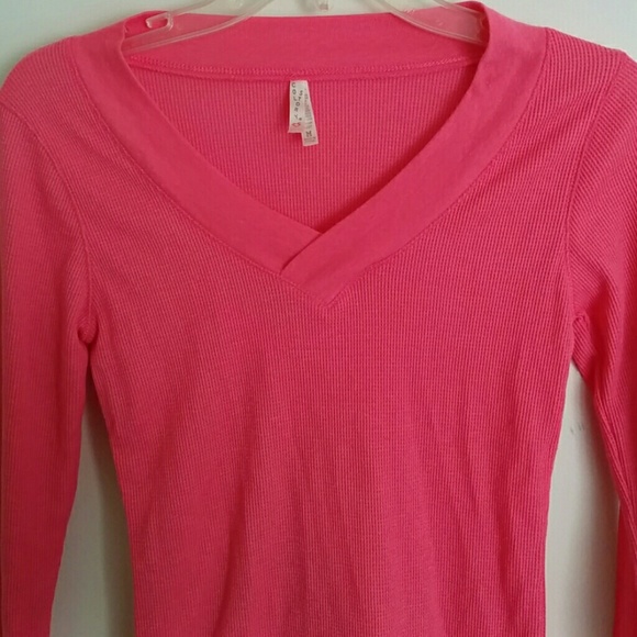 Top - Picture 2 of 2