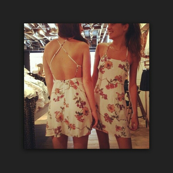 brandy melville IOS dress
