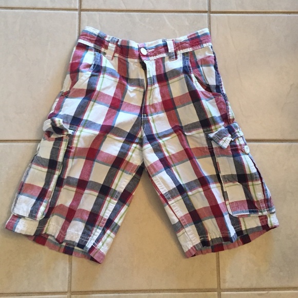 Plaid cargo shorts