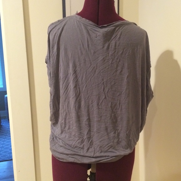 Grey purple flowey top - Picture 3 of 3