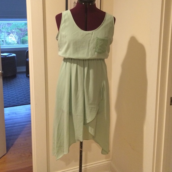 Mint green high low flowey dress - Picture 2 of 3