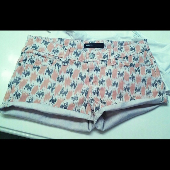 Levi's Short Shorts