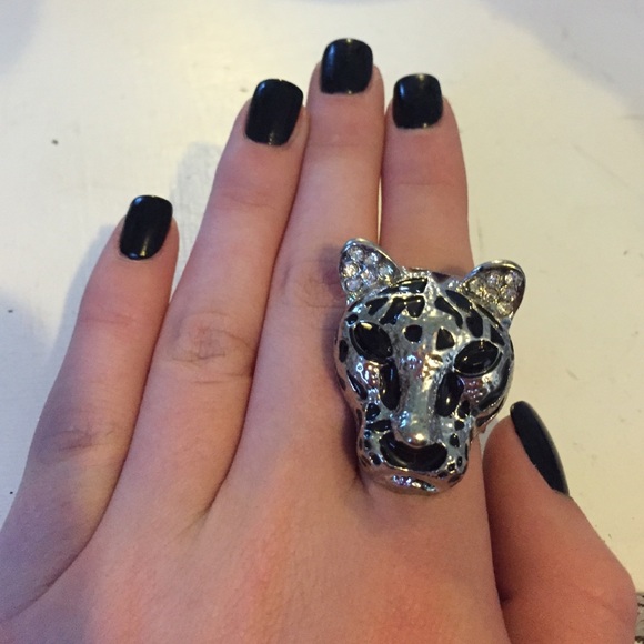 oversized tiger ring