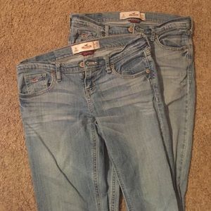 Hollister Jean bundle!! same pair of jeans EUC