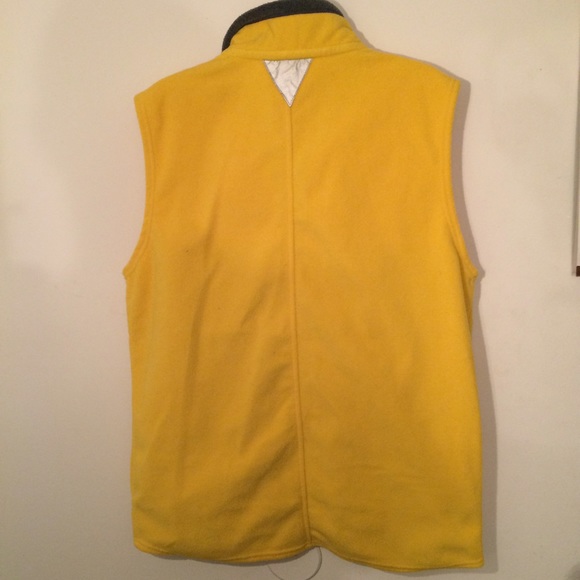 SOLD Yellow Patagonia Vest - Picture 4 of 4
