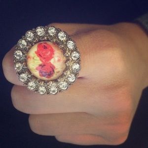 Ring with flowers.
