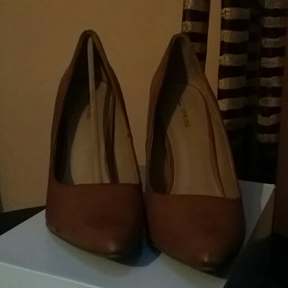 Tan color chunky heels - Picture 2 of 4