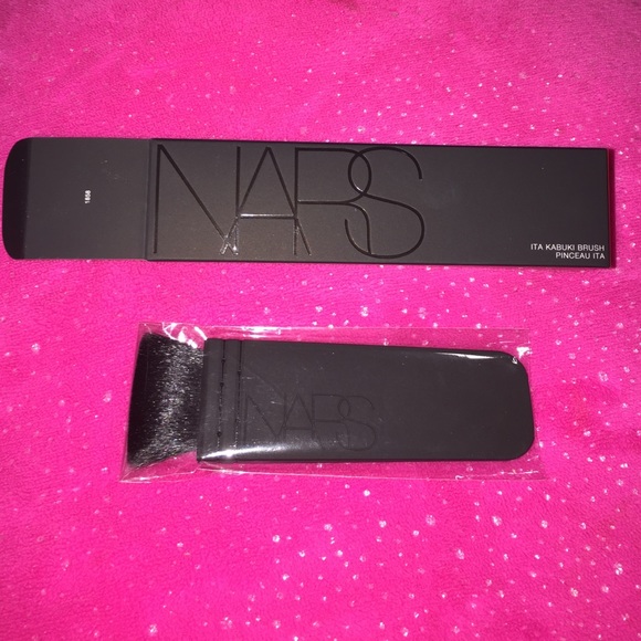 NARS ITA BABUKI BRUSH