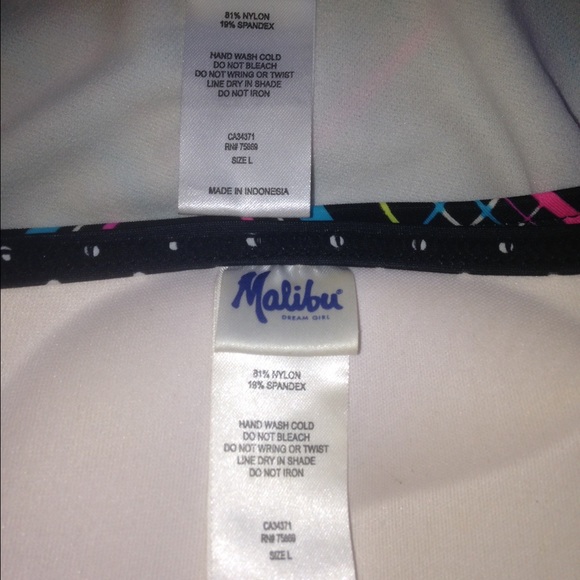 Bikini - Picture 4 of 4