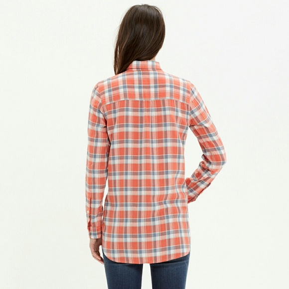 [BUNDLED] Madewell Ex-BF Shirt - Picture 3 of 4
