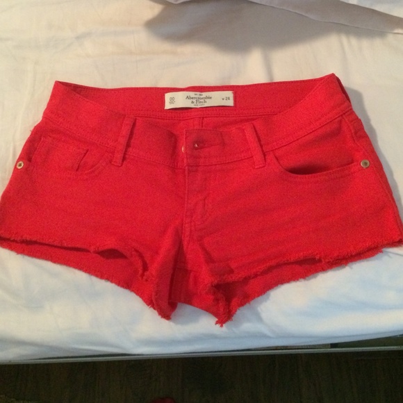 Abercrombie red shorts