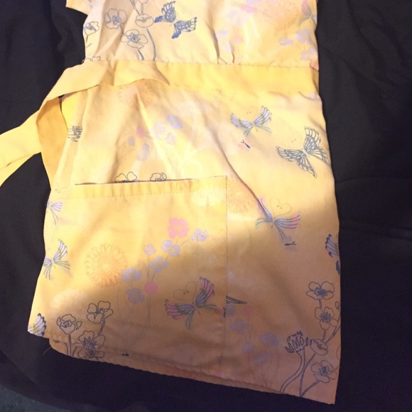 Scrub Top - Picture 2 of 2