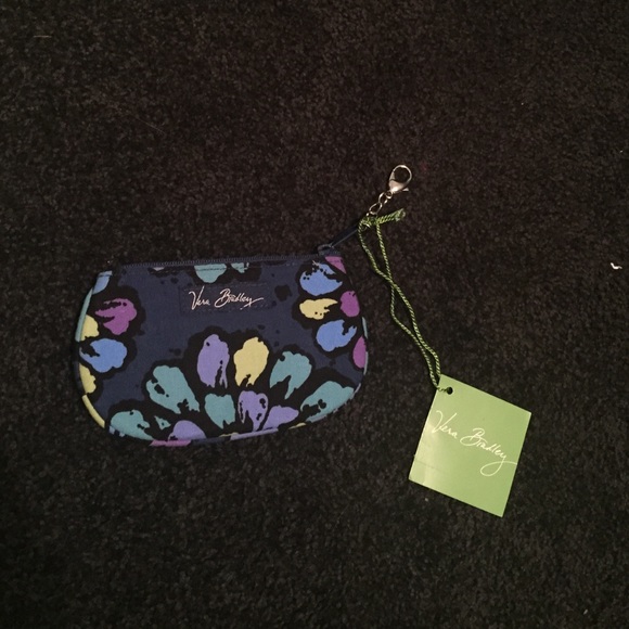 Vera Bradley Clip Zip ID