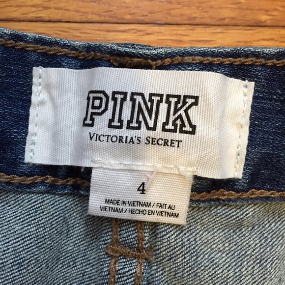 Pink denim shorts - Picture 3 of 3