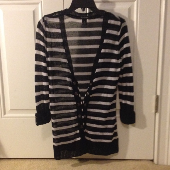White House black market cardigan