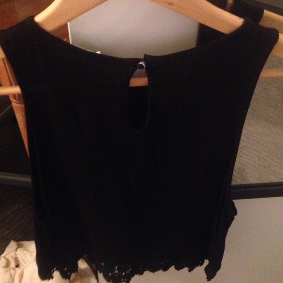 Lush Top! - Picture 3 of 4
