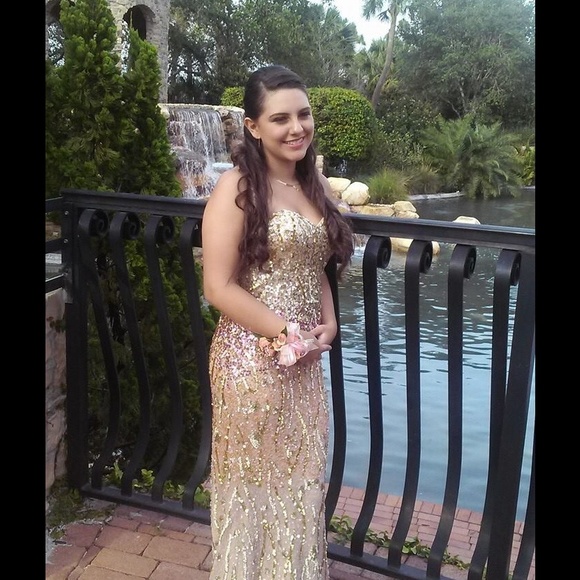 Gold sequenced prom dress