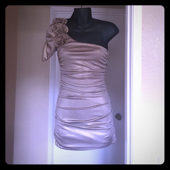 Forever 21 gold cocktail/party dress