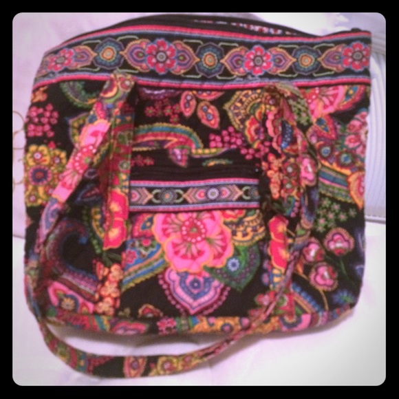Beautiful EUC Vera Bradley tote !!