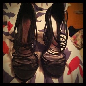 Strappy Chinese laundry pumps