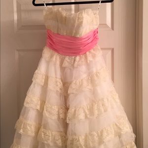 Betsy Johnson Tea Party Dress!  NEW! Size 6