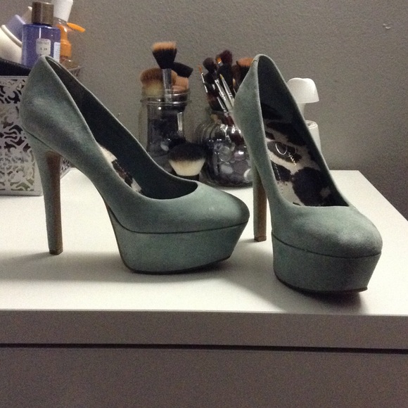 Baby Blue Velvet Platform Pumps