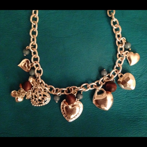 Jewelry - 💜hearts💚 charm necklace