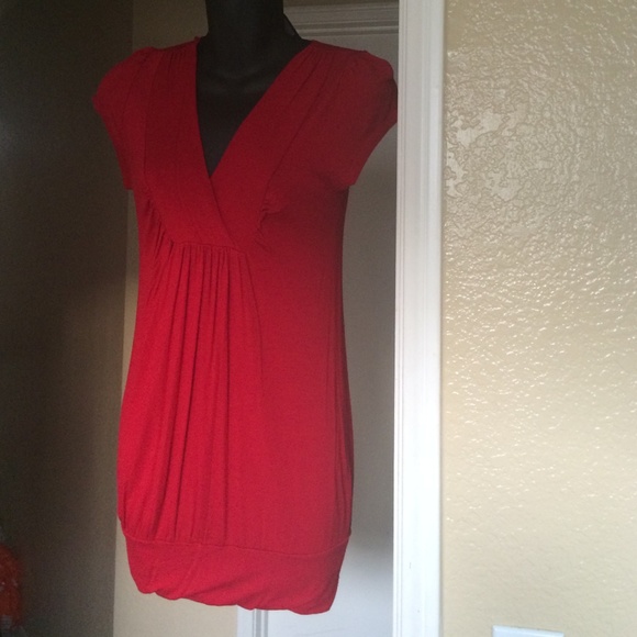Red top - Picture 2 of 2