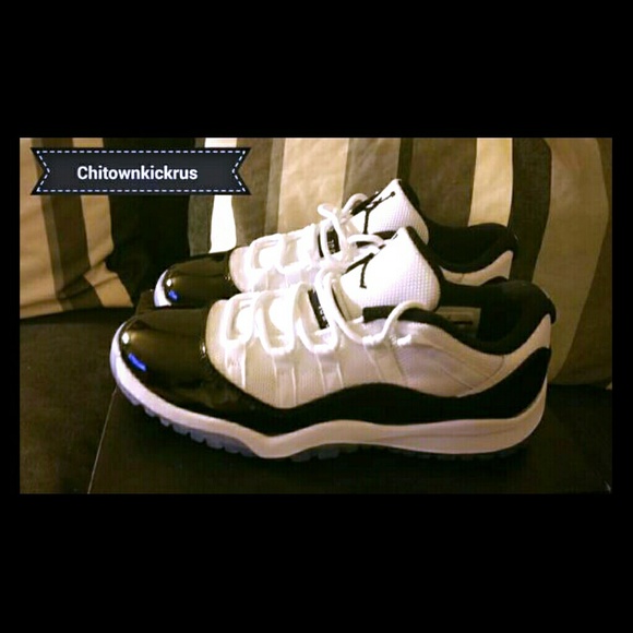 Jordan retro 11 low concord size 3y
