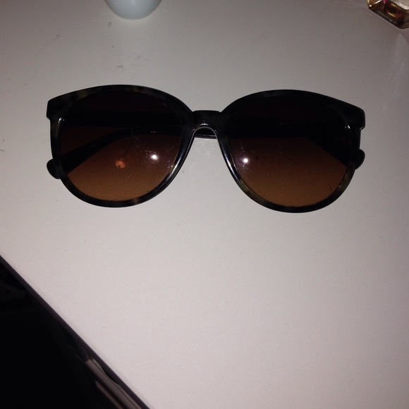Coach sunglasses discount!!