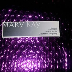 Mary Kay concealer