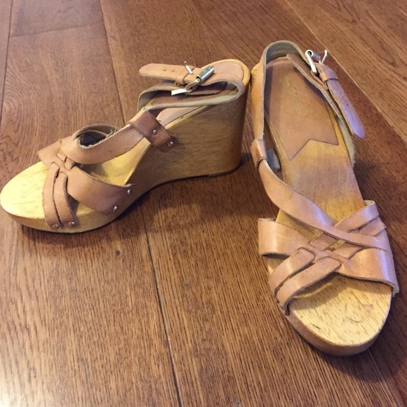 Michael Kors super cute wedges