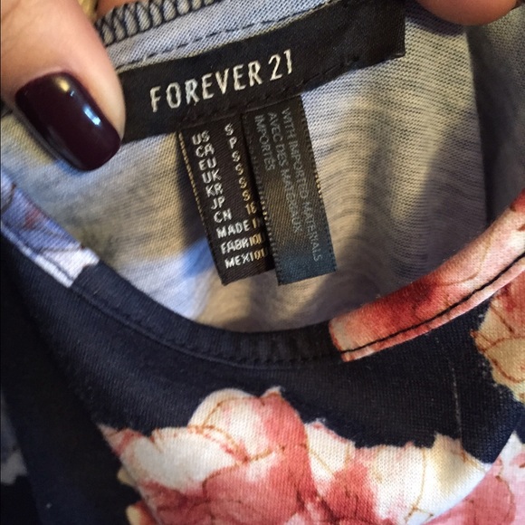 Dressy floral tank - Picture 3 of 3