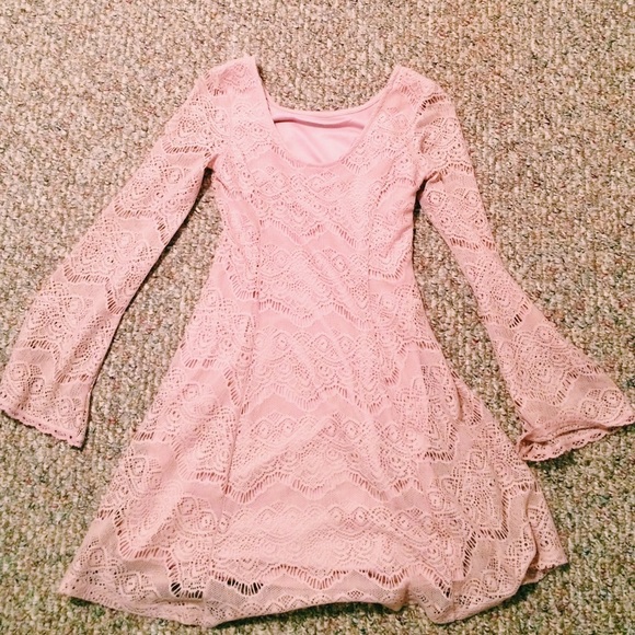 Boho Light Pink Longsleeve Dress