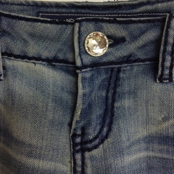 Capris - Picture 2 of 4