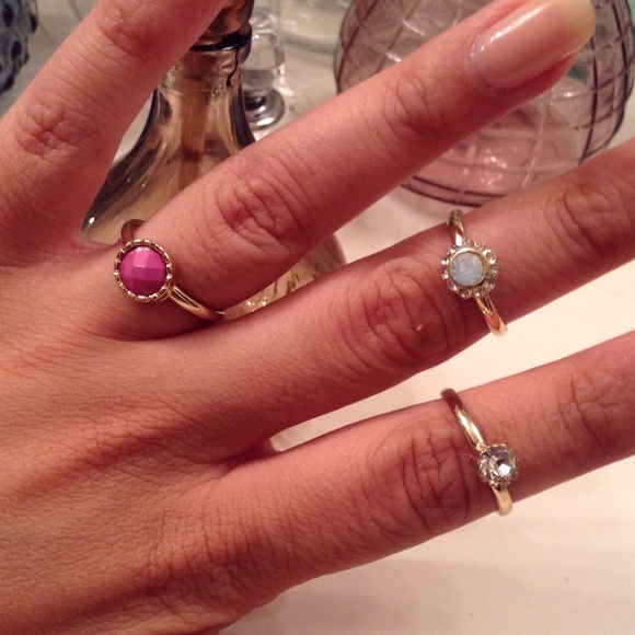 Set of 3 Gold Rings..PERFECT FOR STACKING! - Picture 4 of 4