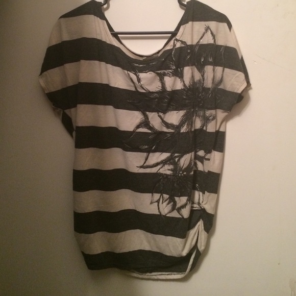 Off the shoulder striped flower shirt