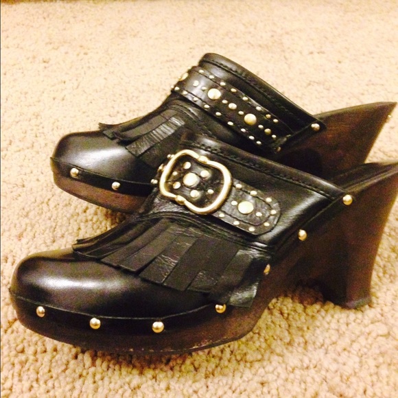 MAKE AN OFFER! Clogs