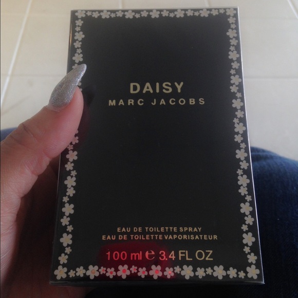 Daisy by Marc Jacobs